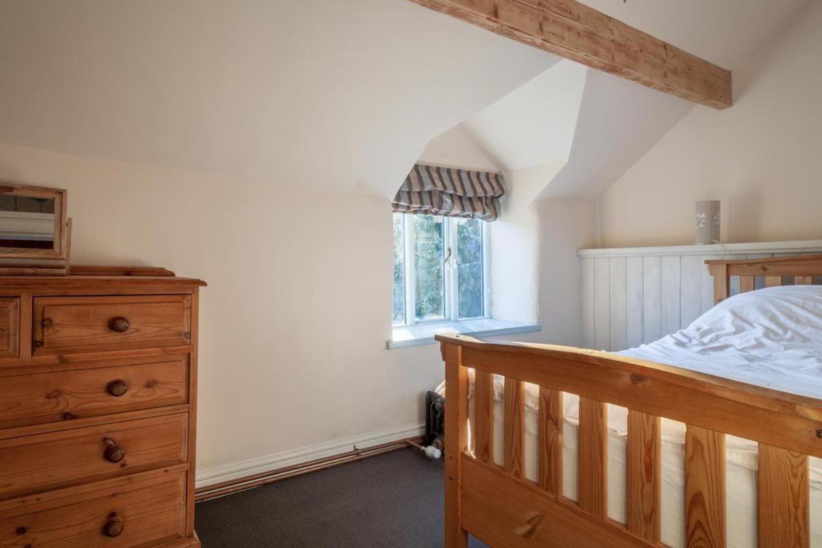 Lee House Farm Holiday Cottage With Possible Use Of Hot Tub Ninety Pounds A Session Waterfall Exterior foto